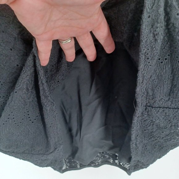 NANETTE LEPORE 2 Black Lace A Line Dress Eyelet Texture Lined Classic Zip Back - Picture 6 of 15